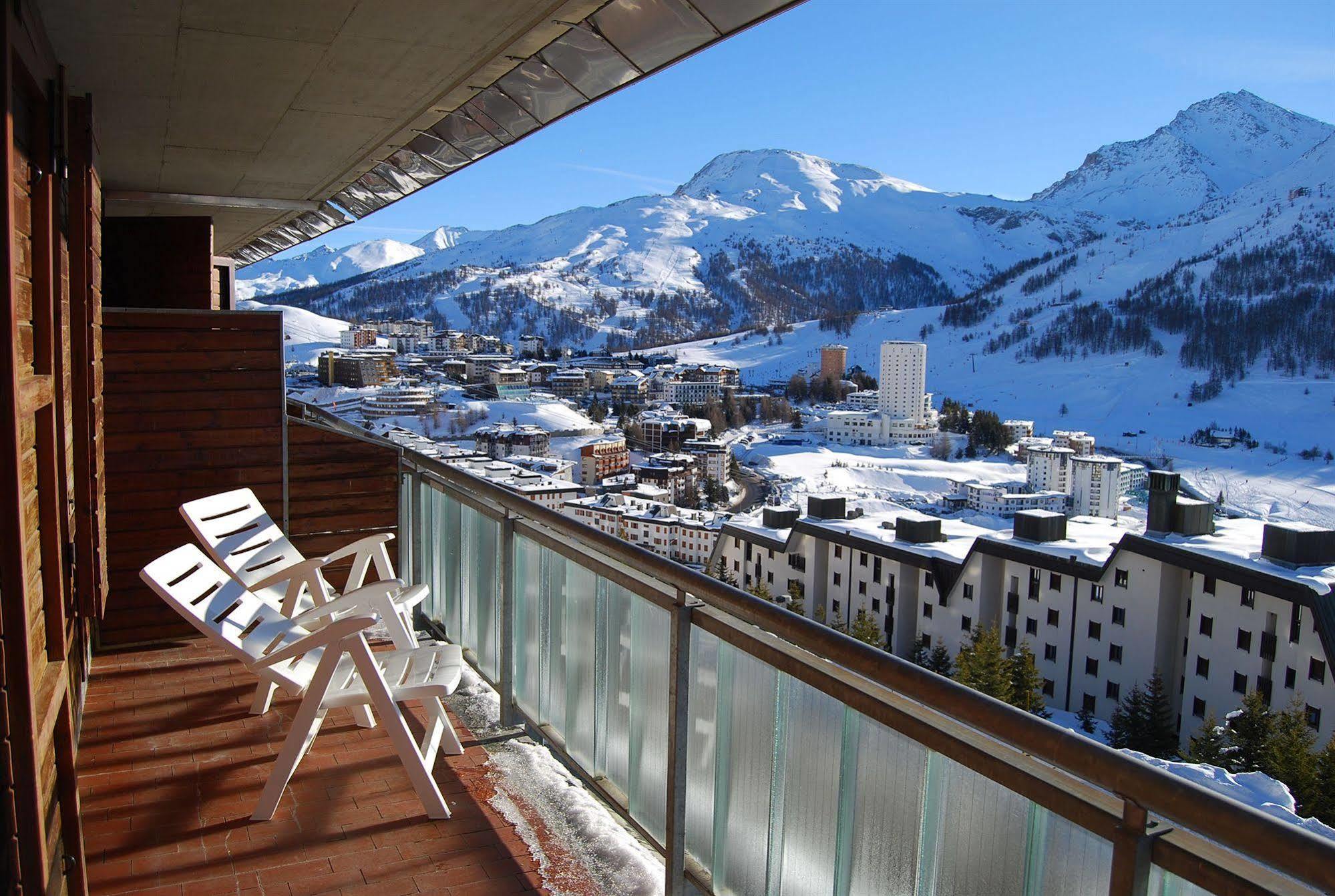Palace 2 Residence Colle Sestriere Exterior foto